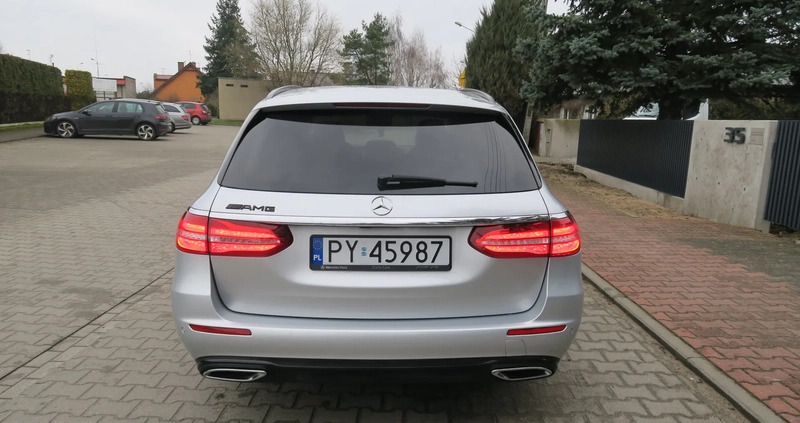 Mercedes-Benz Klasa E cena 107900 przebieg: 139000, rok produkcji 2018 z Poddębice małe 704